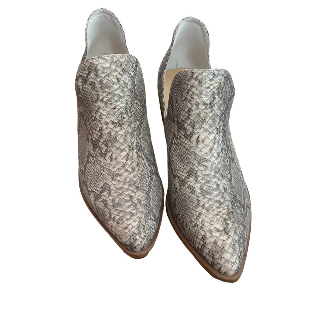 Women’s Snakeskin Pattern Booties Size 8 - Picture 6 of 7